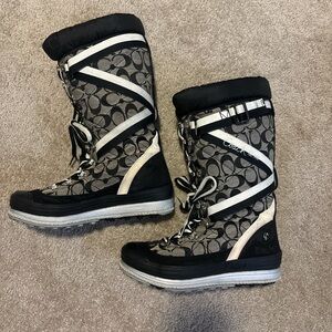 Coach Black & Gray Signature Lace-Up Winter Boots